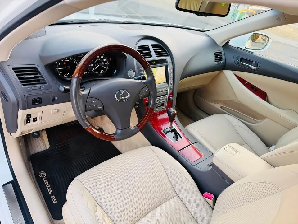 2008 Lexus ES 5th Gen - Image 10 of 20
