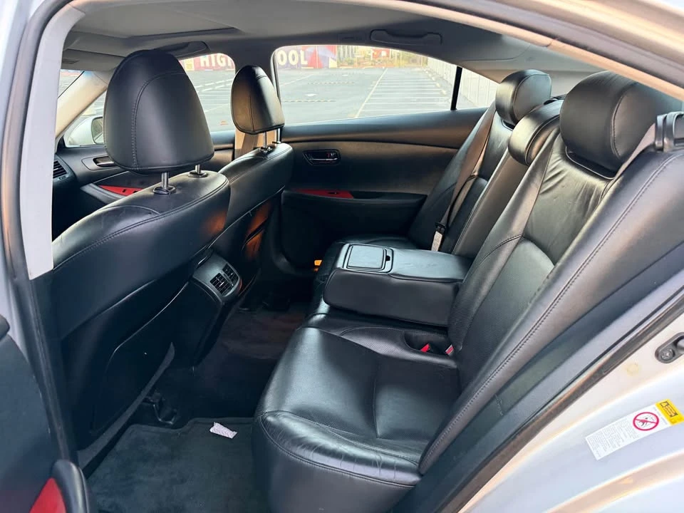 2008 Lexus ES 5th Gen - Image 10 of 12