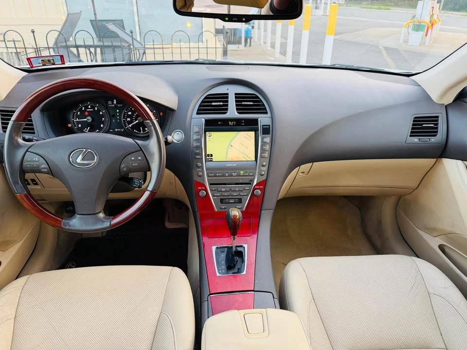 2008 Lexus ES 5th Gen - Image 15 of 20