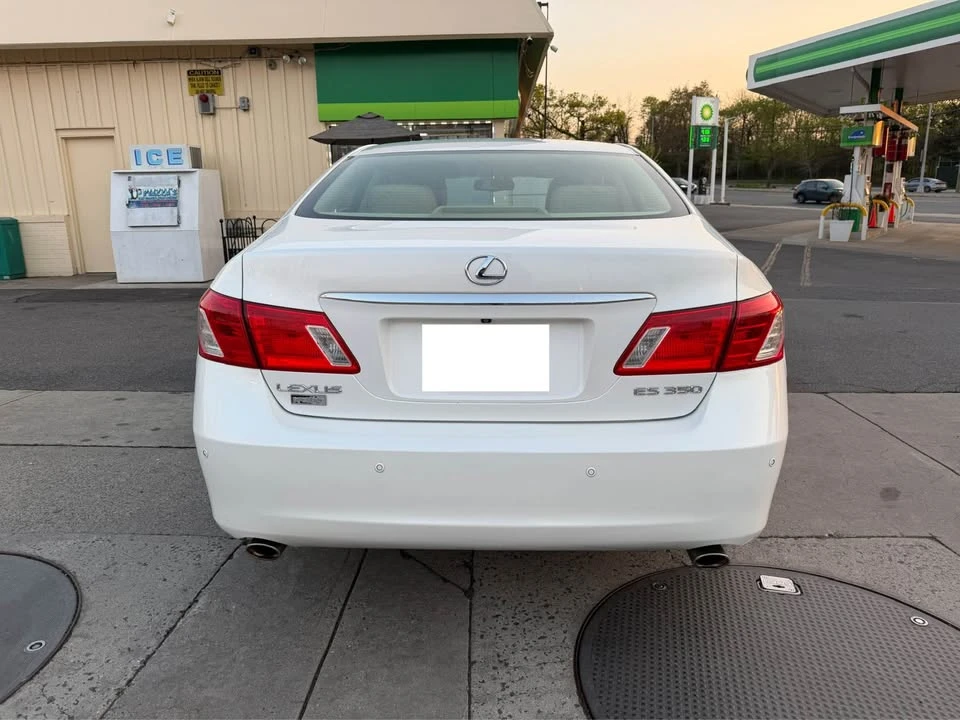 2008 Lexus ES 5th Gen - Image 5 of 20