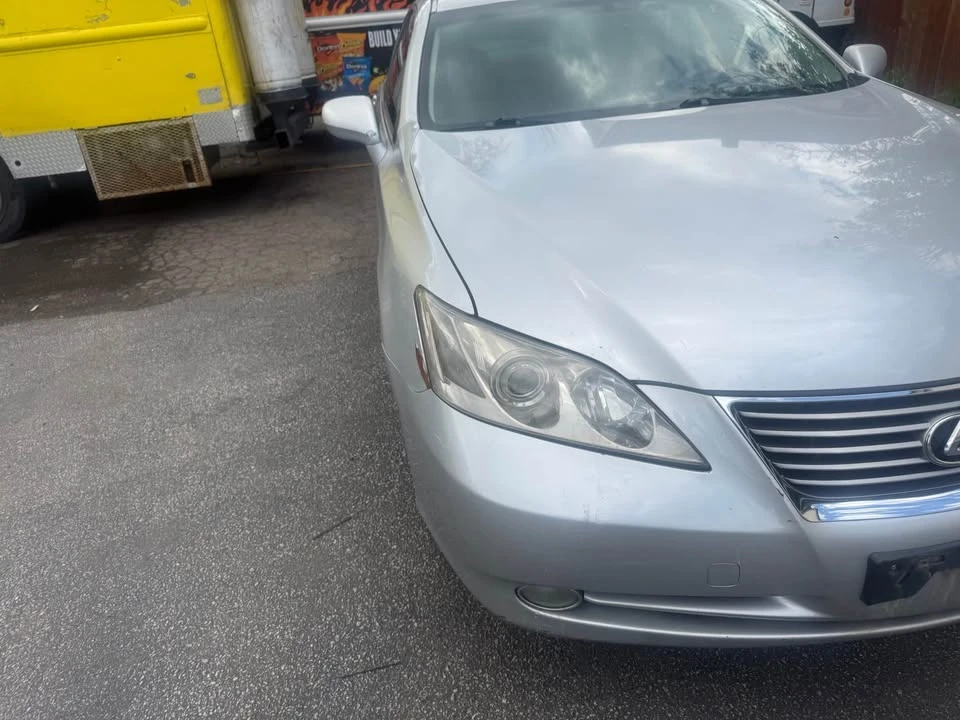 2008 Lexus ES 5th Gen - Image 2 of 11