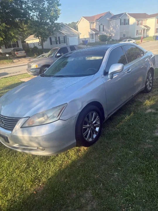 2008 Lexus ES 5th Gen - Image 2 of 7