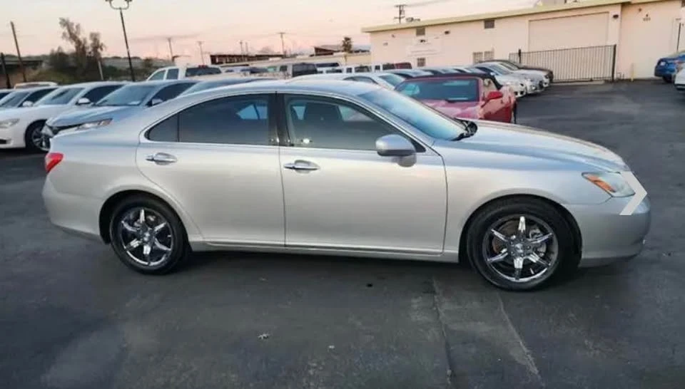 2008 Lexus ES 5th Gen - Image 4 of 9