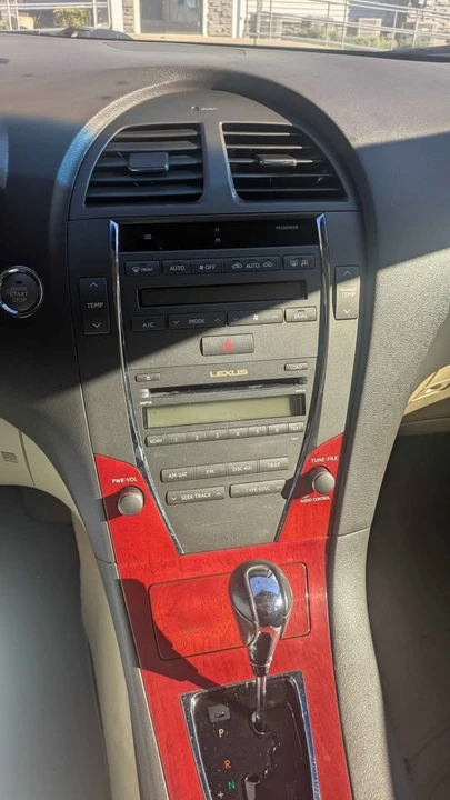 2008 Lexus ES 5th Gen - Image 11 of 13