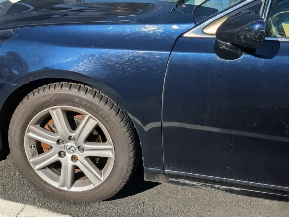 2008 Lexus ES 5th Gen - Image 3 of 13