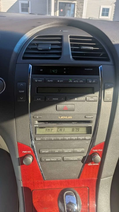 2008 Lexus ES 5th Gen - Image 10 of 13