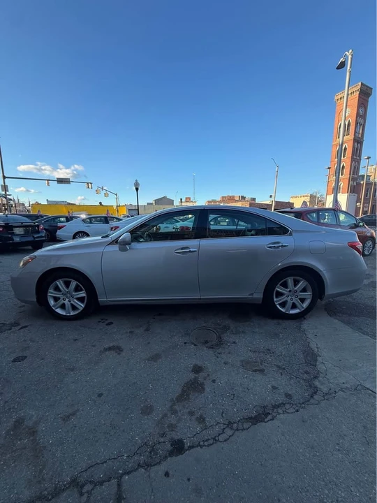 2008 Lexus ES 5th Gen - Image 5 of 20