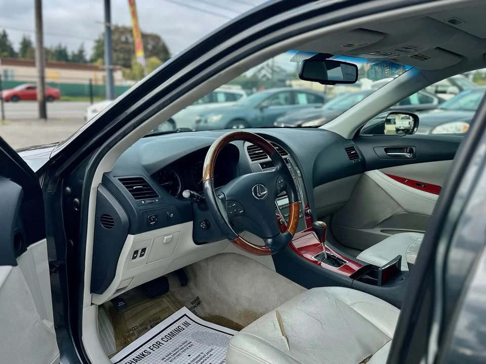 2008 Lexus ES 4th Gen - Image 8 of 17