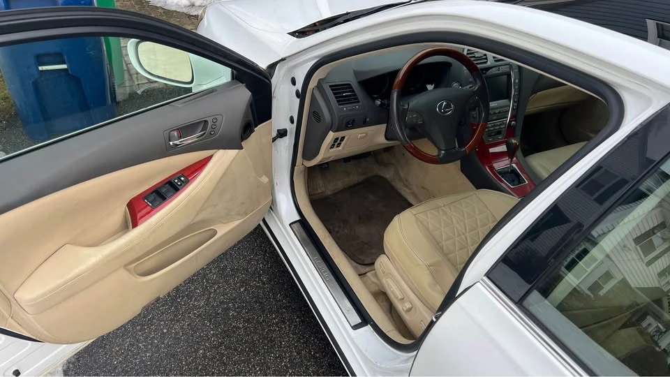 2008 Lexus ES 5th Gen - Image 13 of 19