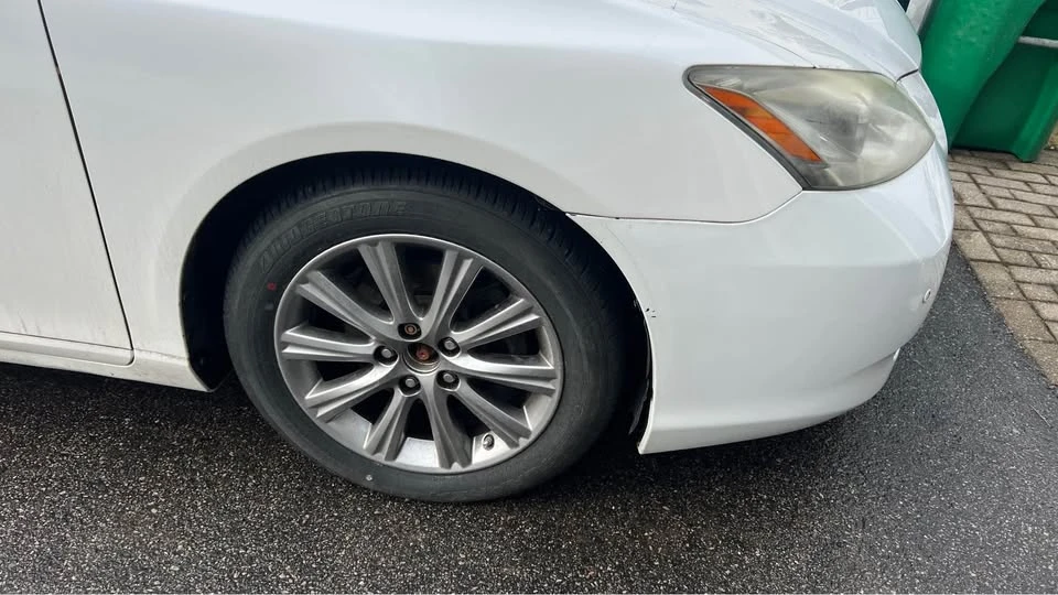 2008 Lexus ES 5th Gen - Image 17 of 19