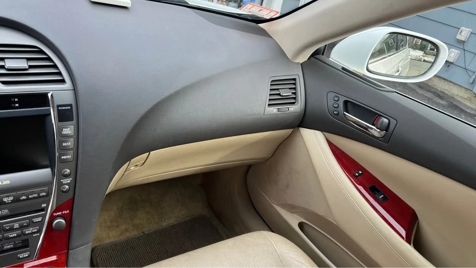 2008 Lexus ES 5th Gen - Image 12 of 19