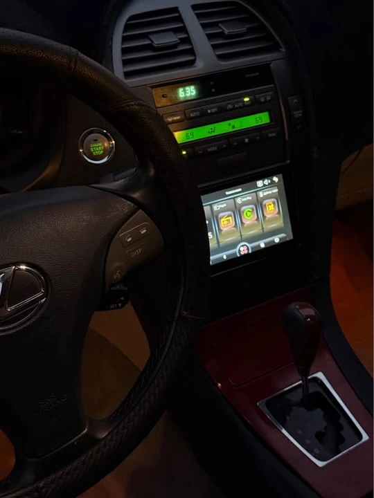 2008 Lexus ES 5th Gen - Image 14 of 17