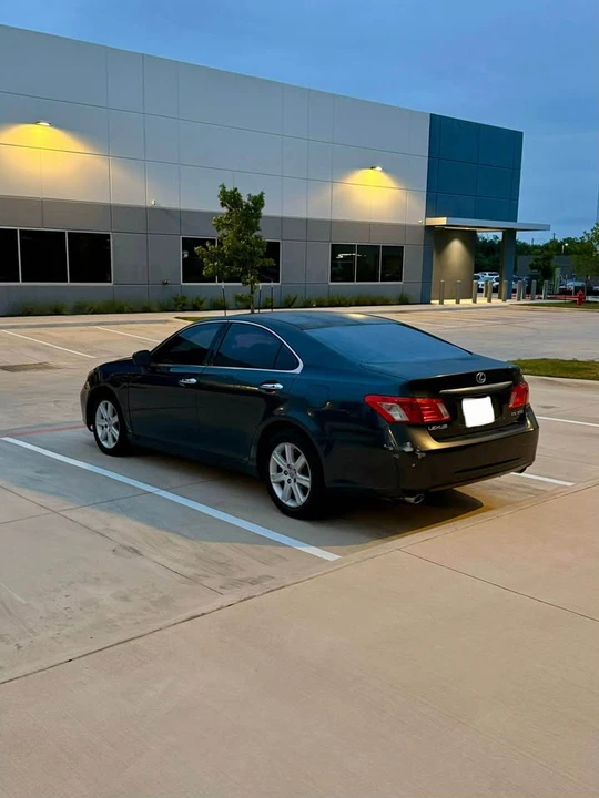 2008 Lexus ES 5th Gen - Image 9 of 20
