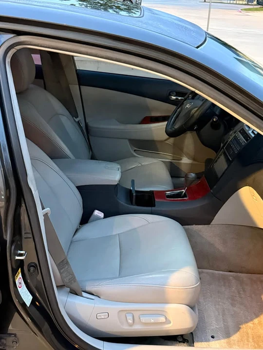 2008 Lexus ES 5th Gen - Image 11 of 20