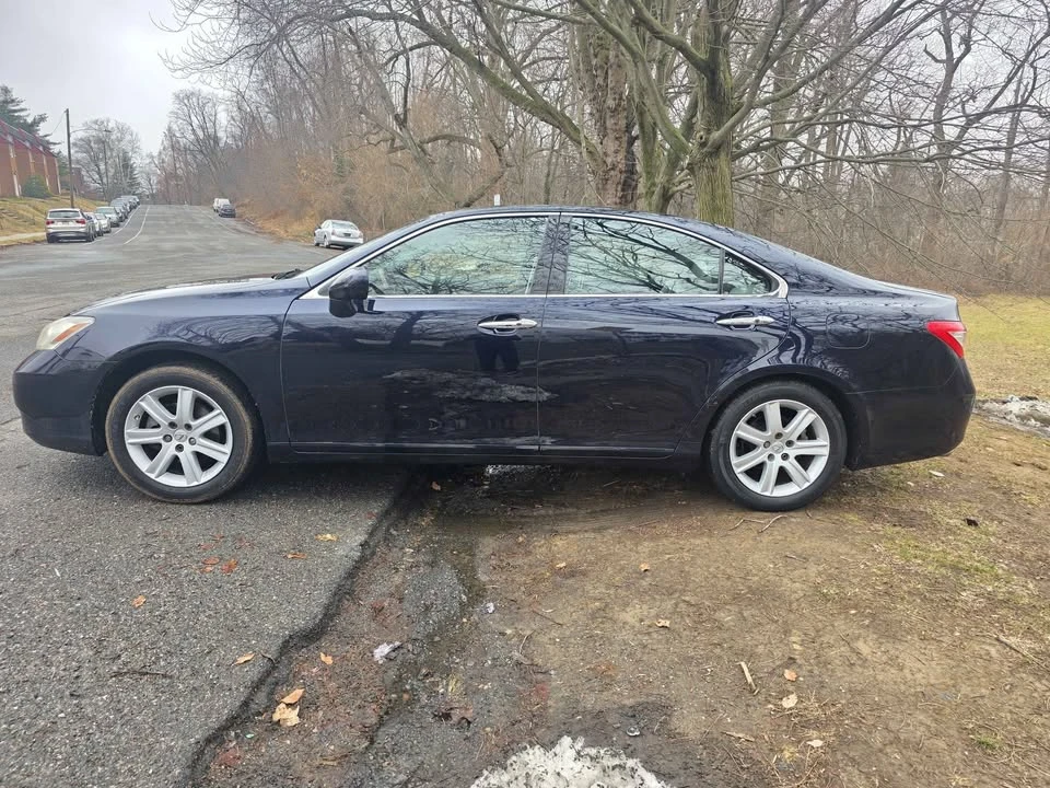 2008 Lexus ES 5th Gen - Image 2 of 14