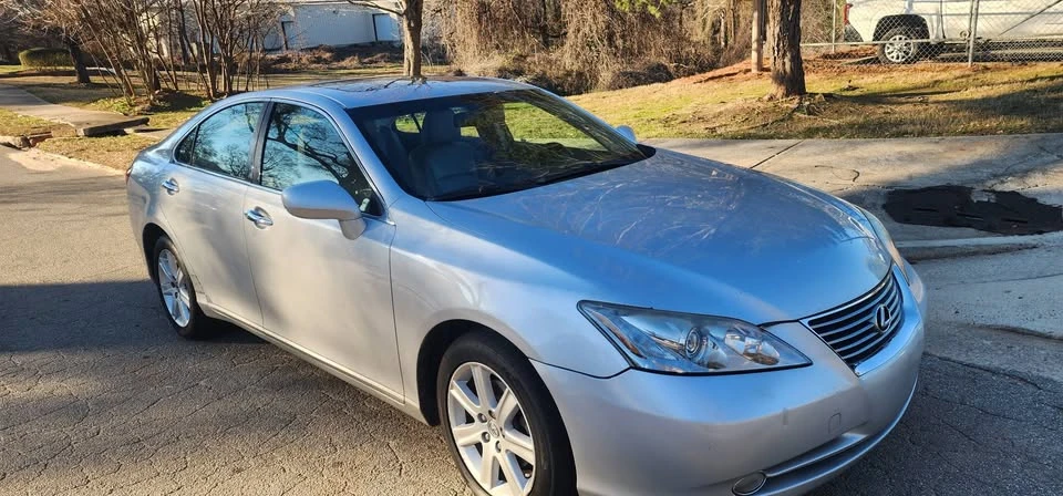 2008 Lexus ES 5th Gen - Image 3 of 9