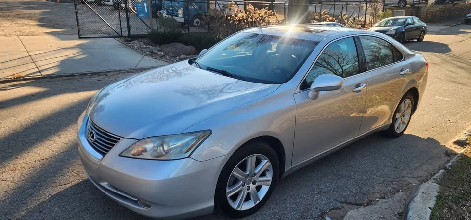 2008 Lexus ES 5th Gen - Image 2 of 9