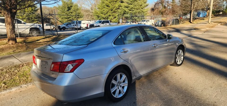 2008 Lexus ES 5th Gen - Image 4 of 9
