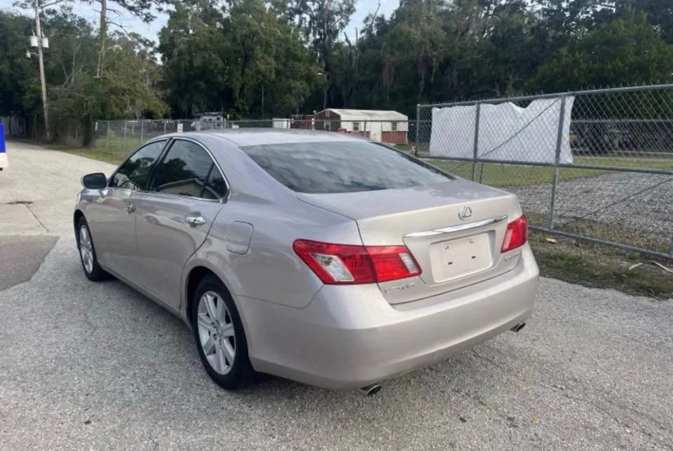 2008 Lexus ES 5th Gen - Image 2 of 7