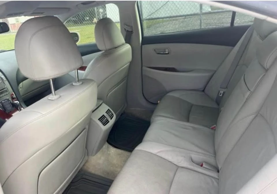 2008 Lexus ES 5th Gen - Image 5 of 7
