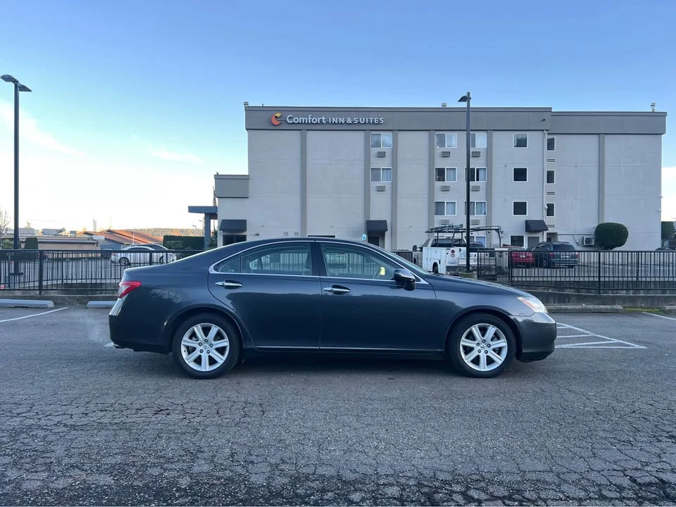 2008 Lexus ES 5th Gen - Image 3 of 14