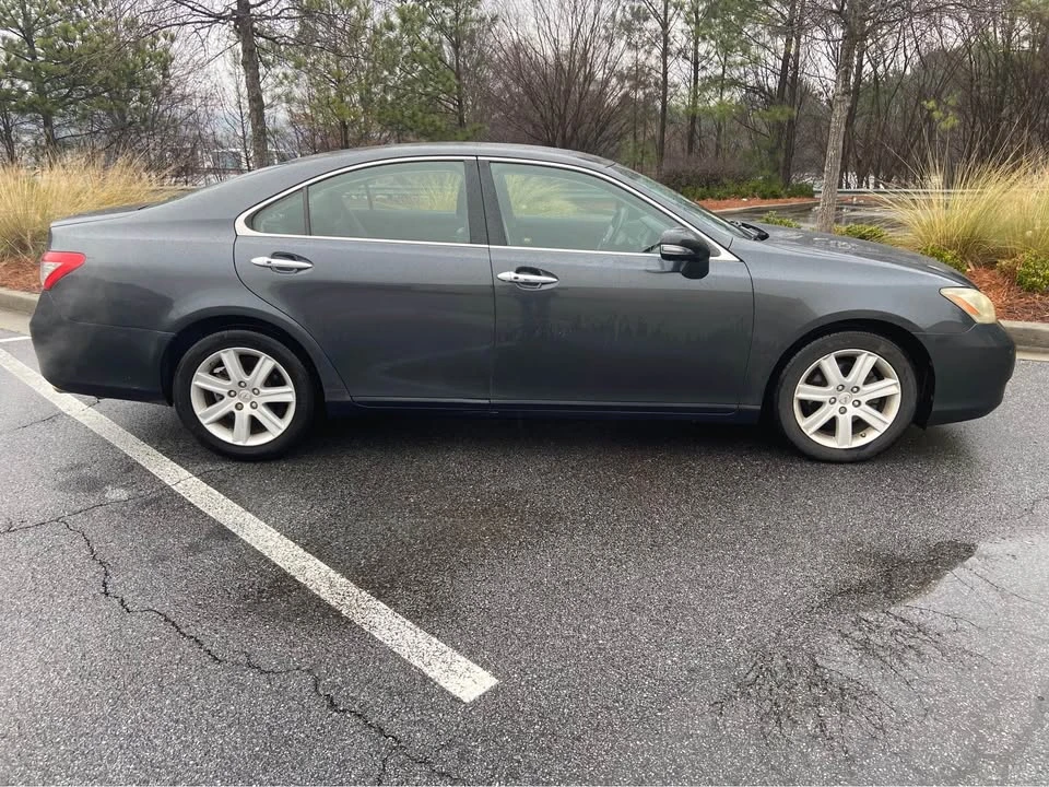 2008 Lexus ES 5th Gen - Image 2 of 8