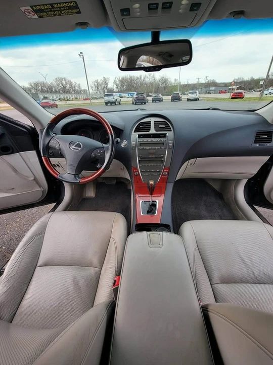 2008 Lexus ES 5th Gen - Image 12 of 13