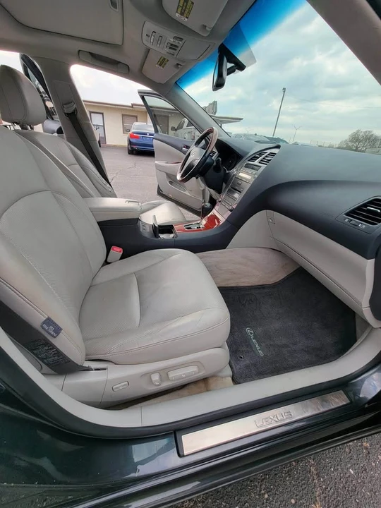 2008 Lexus ES 5th Gen - Image 11 of 13