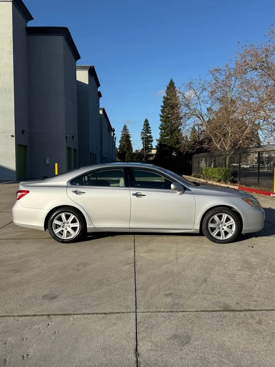 2008 Lexus ES 5th Gen - Image 2 of 19