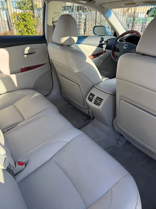 2008 Lexus ES 5th Gen - Image 15 of 19