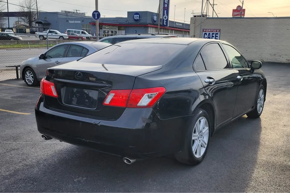 2008 Lexus ES 5th Gen - Image 16 of 19