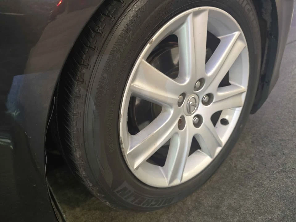 2008 Lexus ES 5th Gen - Image 9 of 19