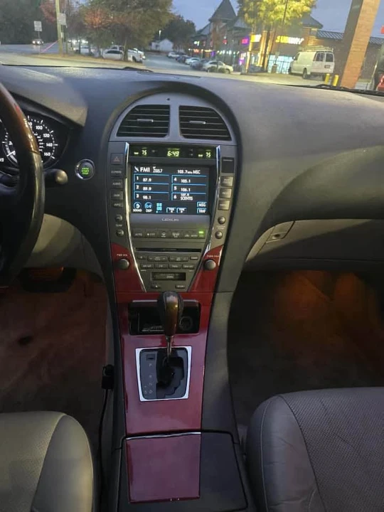 2008 Lexus ES 5th Gen - Image 15 of 17