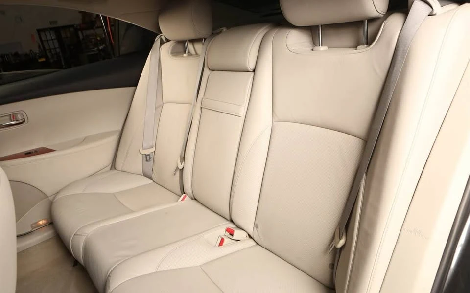 2008 Lexus ES 4th Gen - Image 10 of 20