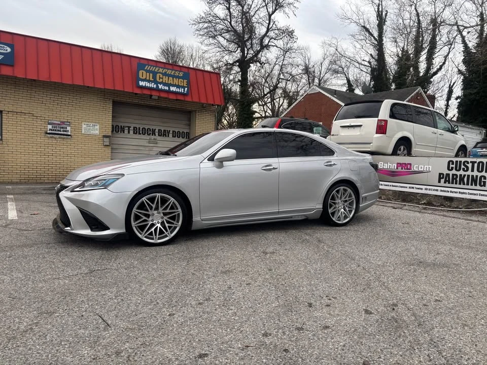 2008 Lexus ES 5th Gen - Image 3 of 10