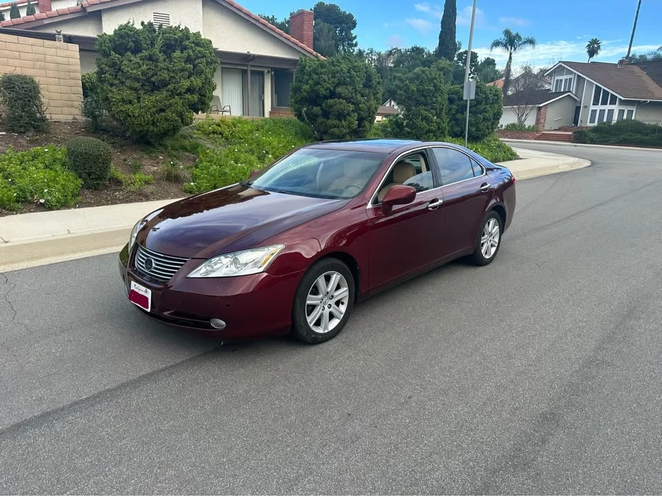 2008 Lexus ES 5th Gen - Image 5 of 8