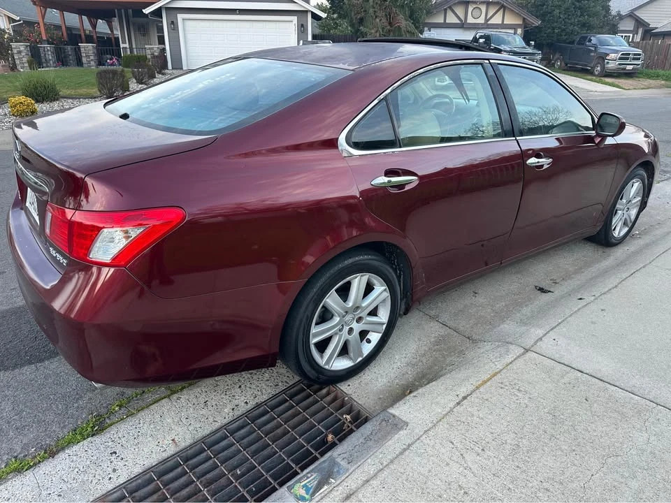 2008 Lexus ES 5th Gen - Image 4 of 7