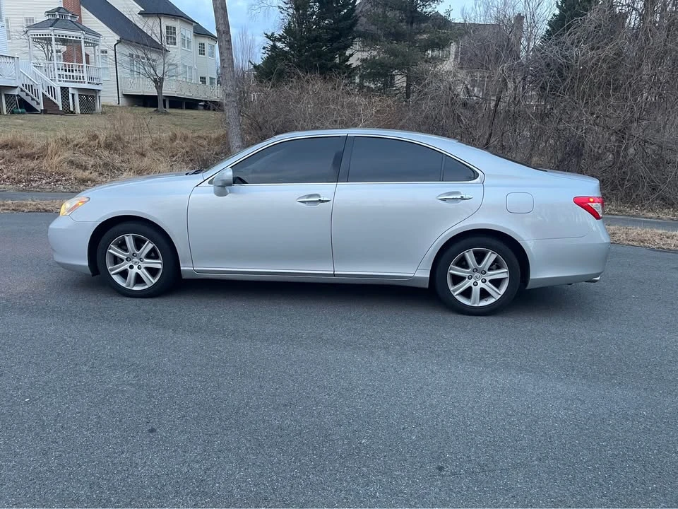 2008 Lexus ES 4th Gen - Image 8 of 10