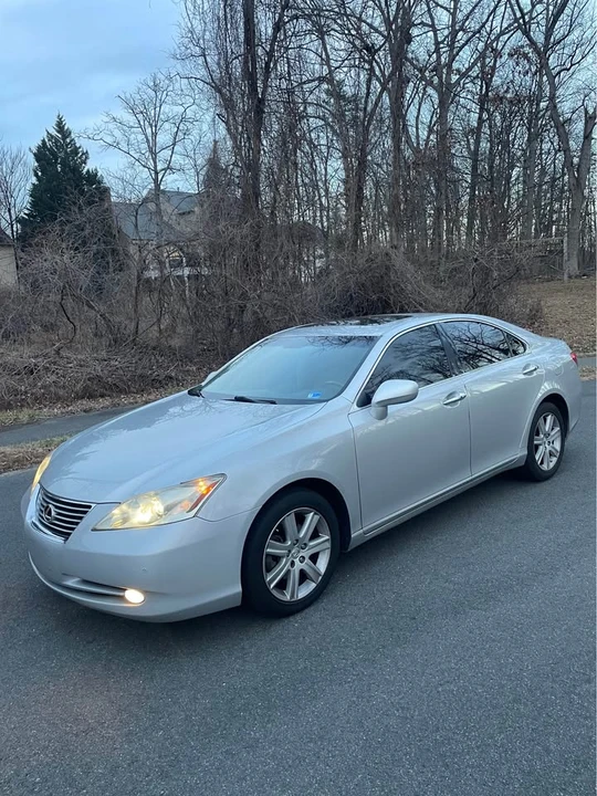 2008 Lexus ES 4th Gen - Image 7 of 10