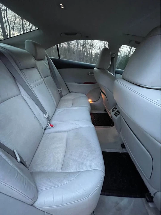 2008 Lexus ES 4th Gen - Image 6 of 10