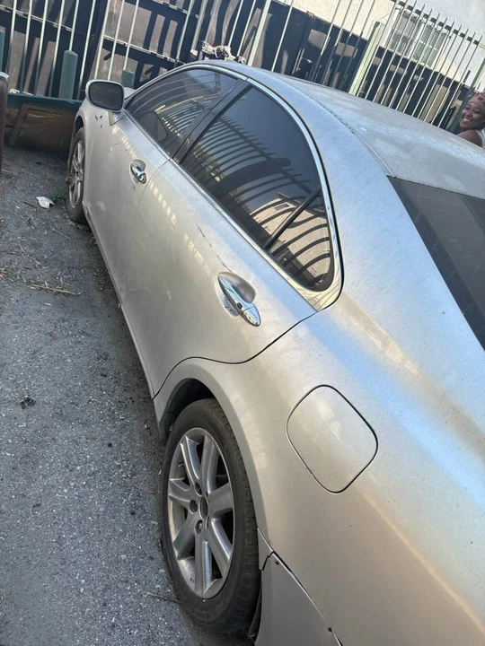 2008 Lexus ES 4th Gen - Image 4 of 5