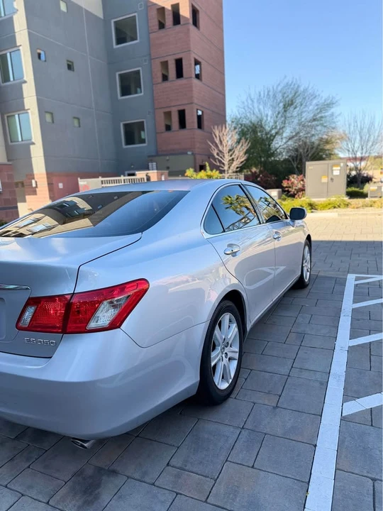 2008 Lexus ES 5th Gen - Image 10 of 20