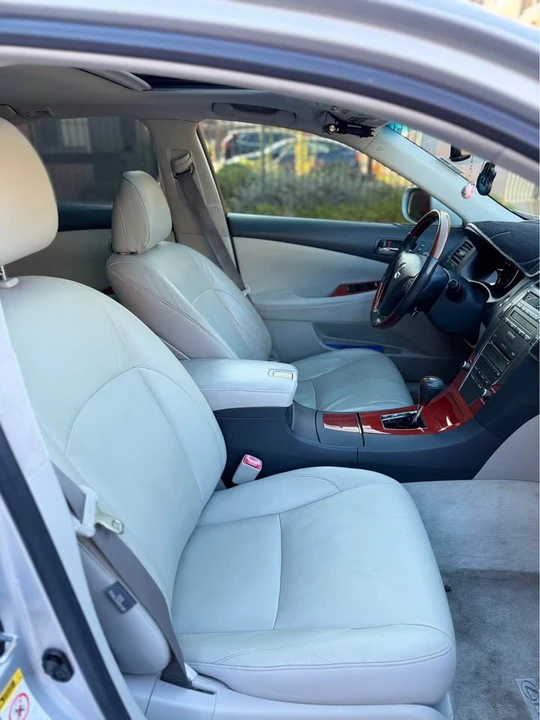 2008 Lexus ES 5th Gen - Image 14 of 20