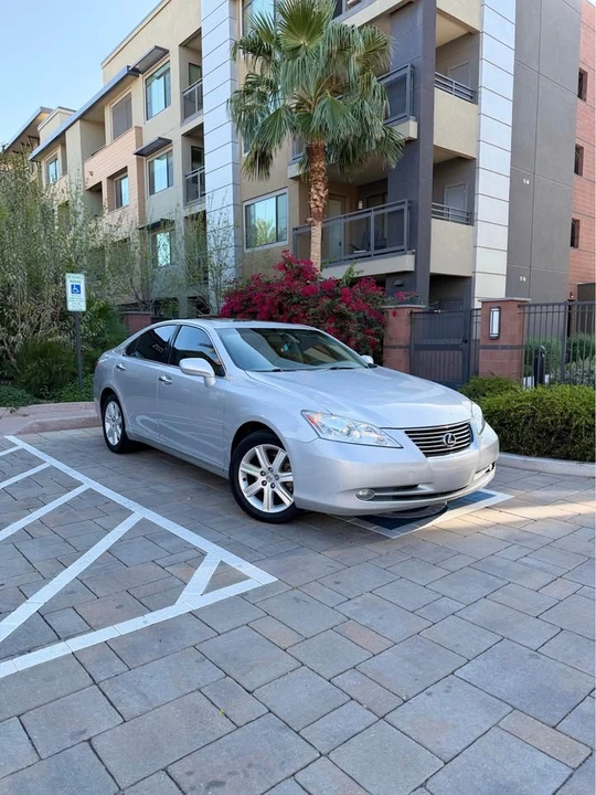2008 Lexus ES 5th Gen - Image 3 of 20