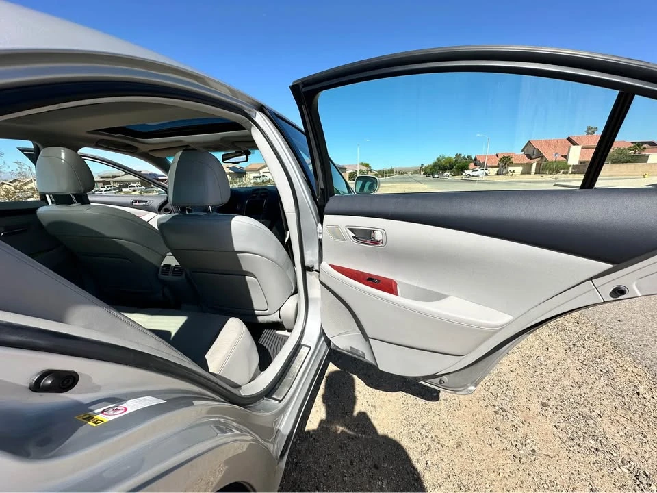 2008 Lexus ES 5th Gen - Image 8 of 20