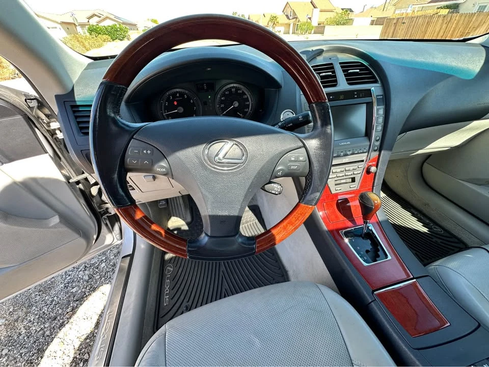 2008 Lexus ES 5th Gen - Image 17 of 20