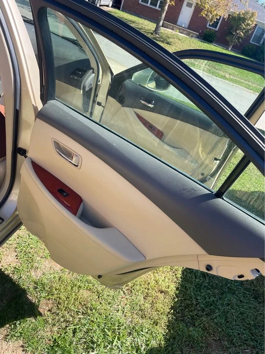 2008 Lexus ES 5th Gen - Image 10 of 16