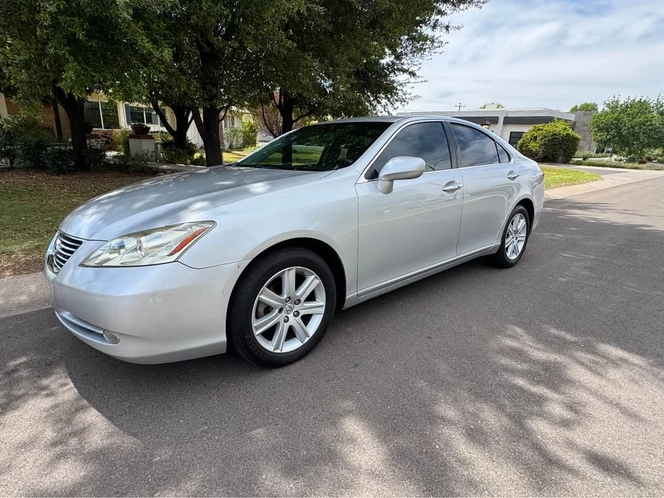 2008 Lexus ES 5th Gen - Image 3 of 12