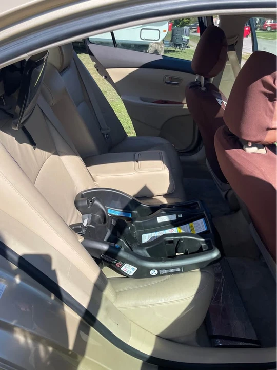 2008 Lexus ES 5th Gen - Image 15 of 16