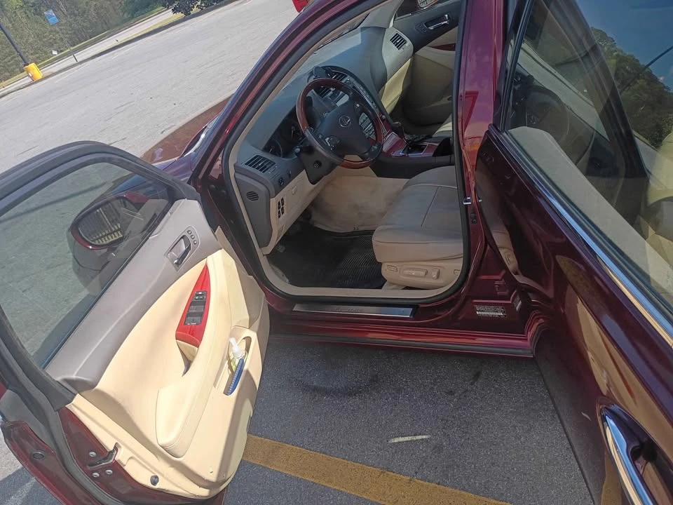 2008 Lexus ES 5th Gen - Image 11 of 14